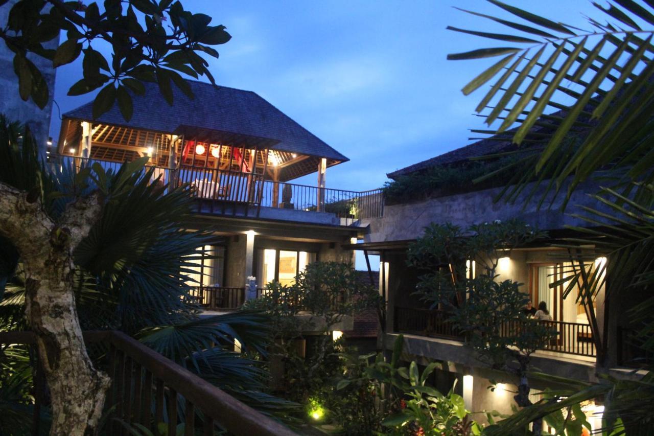 Purana Suite Ubud Buitenkant foto