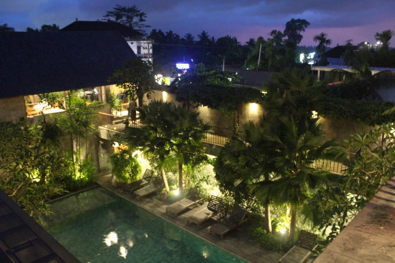 Purana Suite Ubud Buitenkant foto