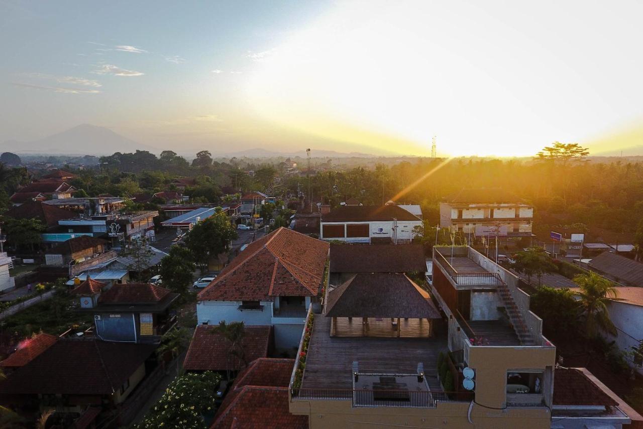 Purana Suite Ubud Buitenkant foto